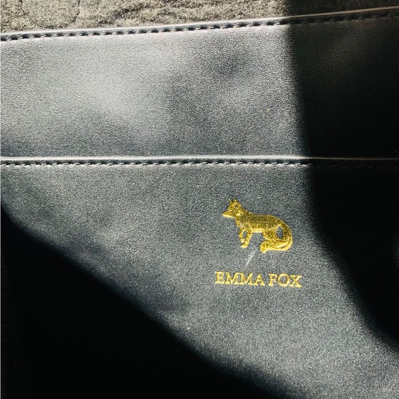 Emma Fox Gray and Off white TOTE - Picture 7 of 7